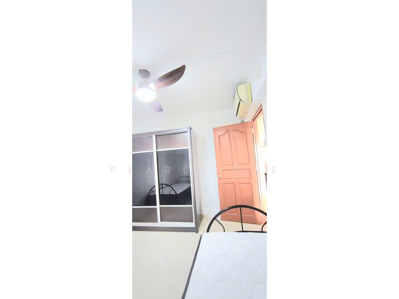 535 Bedok North Street 3, 535 Bedok North Street 3, 2 Bedrooms, 646 sqft, HDB Flat For Rent, by Pearly Wee, 500124701 - Bedroom - PropertyGuru.com.sg