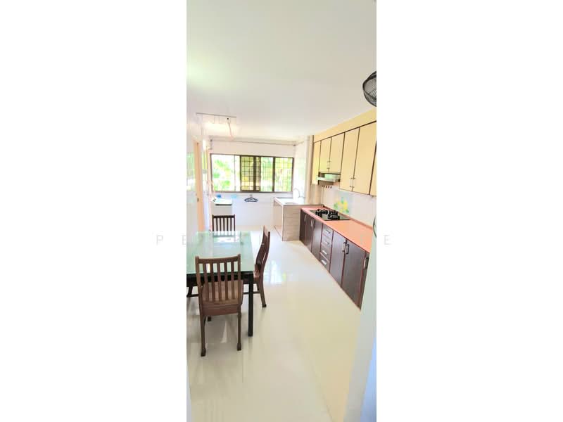 535 Bedok North Street 3, 535 Bedok North Street 3, 2 Bedrooms, 646 sqft, HDB Flat For Rent, by Pearly Wee, 500124701 - Kitchen - PropertyGuru.com.sg
