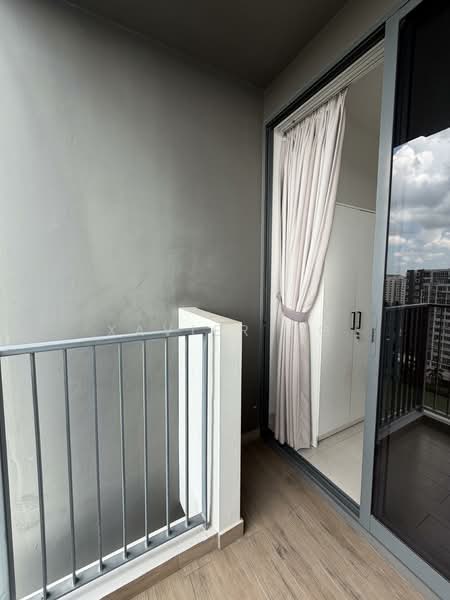 La Fiesta, 72 Sengkang Square, Room Rental, 150 sqft, Condominium For Rent, by Xavier Ng, 500124714 - Balcony - PropertyGuru.com.sg