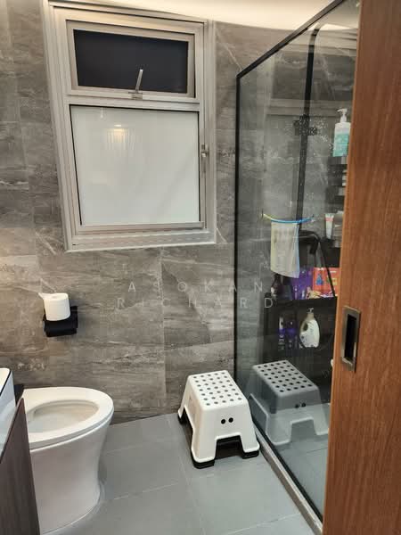 477B Yishun street 44, , 3 Bedrooms, 1,000 sqft, HDB Flat For Rent, by Asokan Richard, 500124715 - Bathroom - PropertyGuru.com.sg