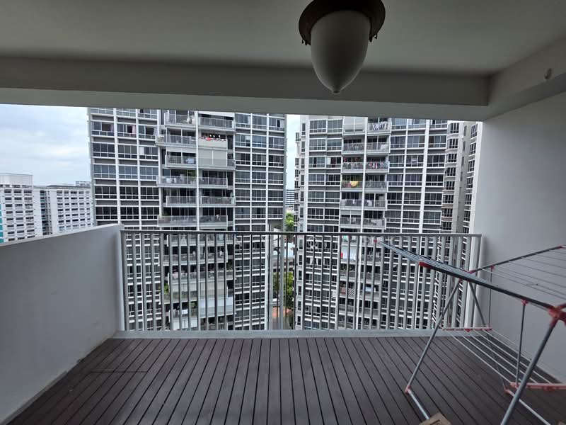 Oasis @ Elias, 60 - 72 Elias Road, 4 Bedrooms, 1,470 sqft, Condominium For Rent, by Tanny Quek, 500124727 - Balcony - PropertyGuru.com.sg