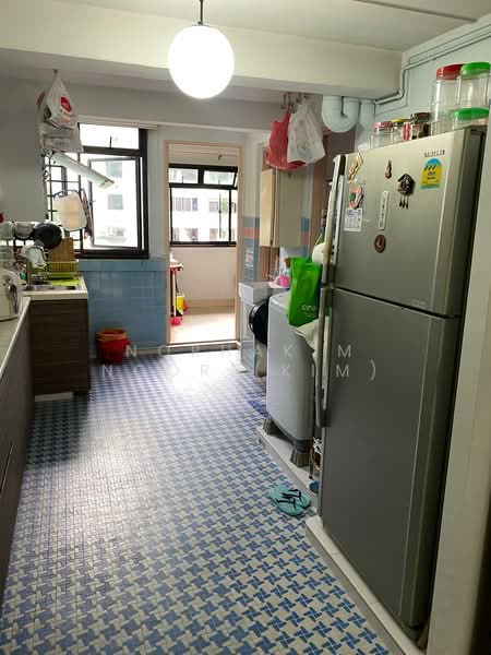 123 Lorong 1 Toa Payoh, 123 Lorong 1 Toa Payoh, 2 Bedrooms, 721 sqft, HDB Flat For Sale, by Norhakim Noor (Kim), 500124747 - Kitchen - PropertyGuru.com.sg