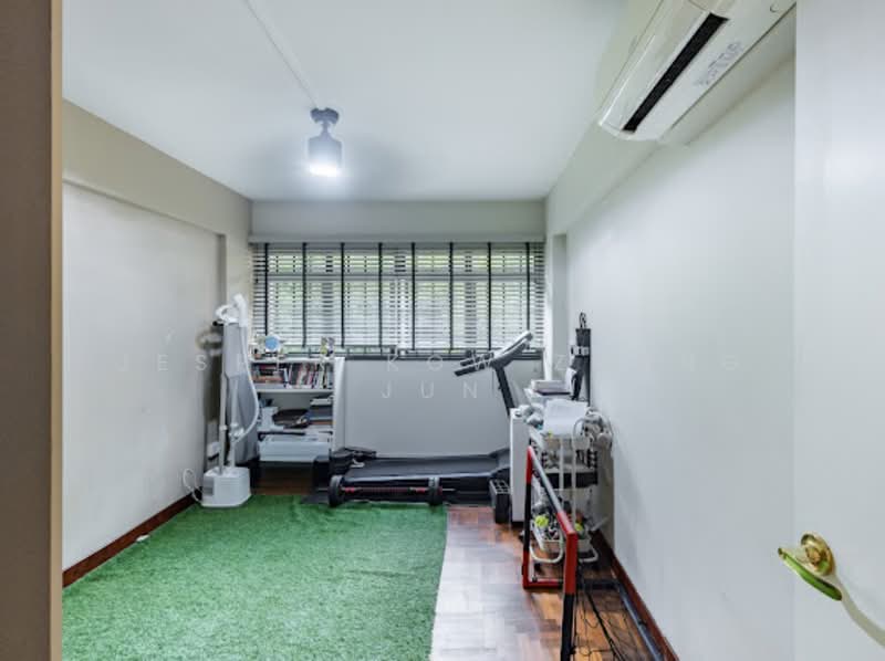 553 Bedok North Avenue 1, 553 Bedok North Avenue 1, 3 Bedrooms, 1,345 sqft, HDB Flat For Sale, by Jesper Kow Zhong Jun, 500124756 - Bedroom 2 - PropertyGuru.com.sg