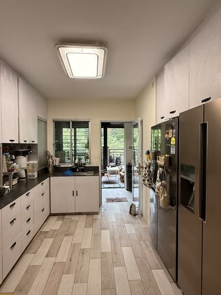 Huge 7 bedrooms 3600 sqft build up, , 7 Bedrooms, 3,600 sqft, Cluster House For Sale, by Gary Tang, 500124772 - Kitchen - PropertyGuru.com.sg