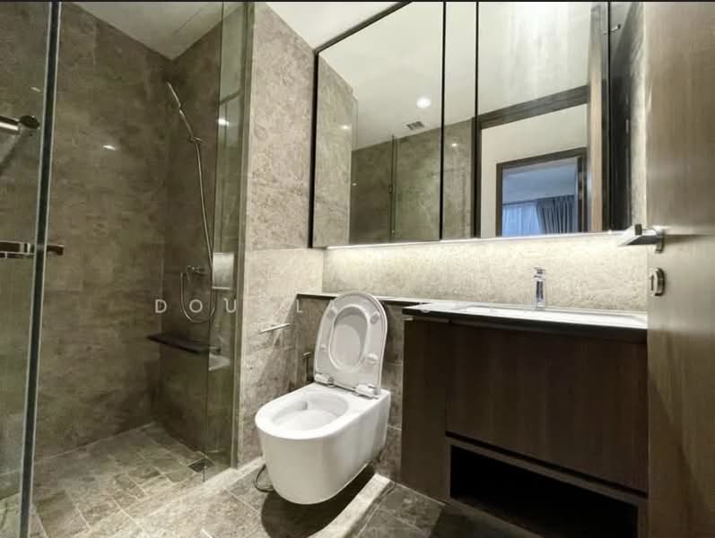 Kopar At Newton, 4 Makeway Avenue, 4 Bedrooms, 1,604 sqft, Condominium For Sale, by Douglas Chew, 500124777 - Bathroom - PropertyGuru.com.sg