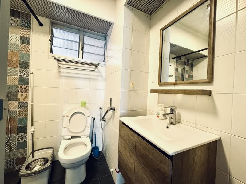 308B Ang Mo Kio Avenue 1, 308B Ang Mo Kio Avenue 1, 2 Bedrooms, 753 sqft, HDB Flat For Rent, by Chua Siew Hin Jean, 500124778 - Bathroom - PropertyGuru.com.sg