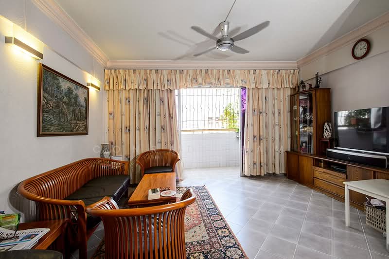 147 Tampines Avenue 5, 147 Tampines Avenue 5, 4 Bedrooms, 1,614 sqft, HDB Flat For Sale, by Conrad Tham, 500124779 - Living Room - PropertyGuru.com.sg