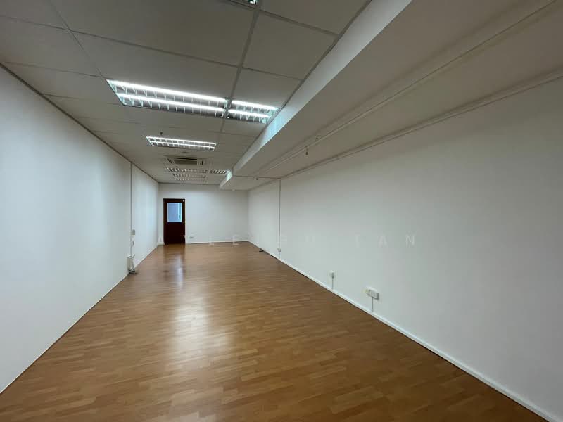 Vertex, 33 Ubi Avenue 3, 700 sqft, Light Industrial (B1) For Rent, by Kayleigh Tan, 500124790 - Interior - CommercialGuru.com.sg