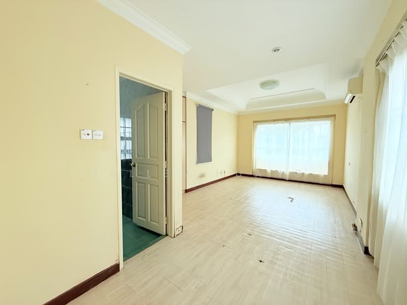 Jalan tarum, Jalan tarum, 5 Bedrooms, 3,188 sqft, Bungalow House For Rent, by Jallen Huang, 500124801 - Interior - PropertyGuru.com.sg