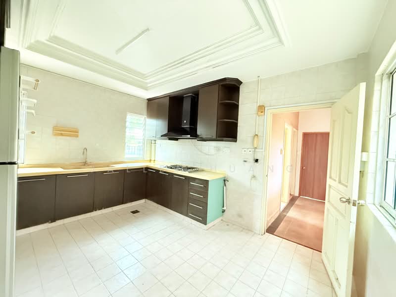 Jalan tarum, Jalan tarum, 5 Bedrooms, 3,188 sqft, Bungalow House For Rent, by Jallen Huang, 500124801 - Kitchen - PropertyGuru.com.sg