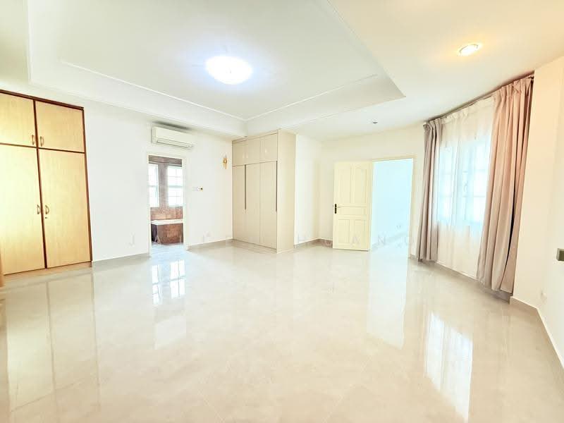 Jalan tarum, Jalan tarum, 5 Bedrooms, 3,188 sqft, Bungalow House For Rent, by Jallen Huang, 500124801 - Interior - PropertyGuru.com.sg