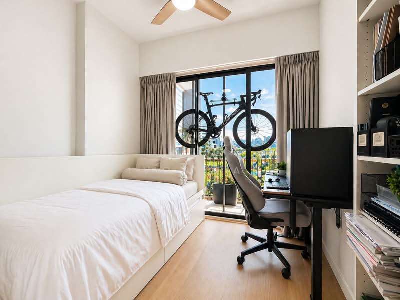 Riverfront Residences, 45 Hougang Avenue 7, 4 Bedrooms, 1,410 sqft, Condominium For Sale, by Ivor Tan, 500124806 - Bedroom - PropertyGuru.com.sg