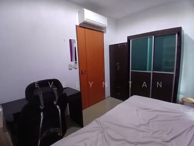 For Rent - 210C Compassvale Lane