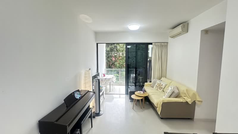 Bartley Ridge, , 2 Bedrooms, 732 sqft, Condominium For Rent, by Cheryl Tan, 500124831 - Living Room - PropertyGuru.com.sg