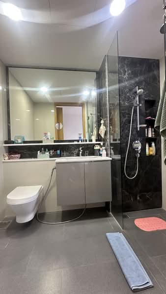 Bartley Ridge, , 2 Bedrooms, 732 sqft, Condominium For Rent, by Cheryl Tan, 500124831 - Bathroom - PropertyGuru.com.sg