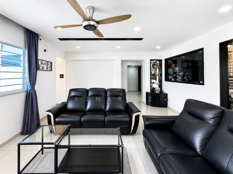 342 Woodlands Avenue 1, 342 Woodlands Avenue 1, 5 Bedrooms, 1,905 sqft, HDB Flat For Sale, by Azhar Az, 500124846 - Living Room - PropertyGuru.com.sg