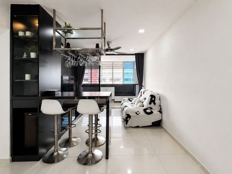 342 Woodlands Avenue 1, 342 Woodlands Avenue 1, 5 Bedrooms, 1,905 sqft, HDB Flat For Sale, by Azhar Az, 500124846 - Living Room - PropertyGuru.com.sg