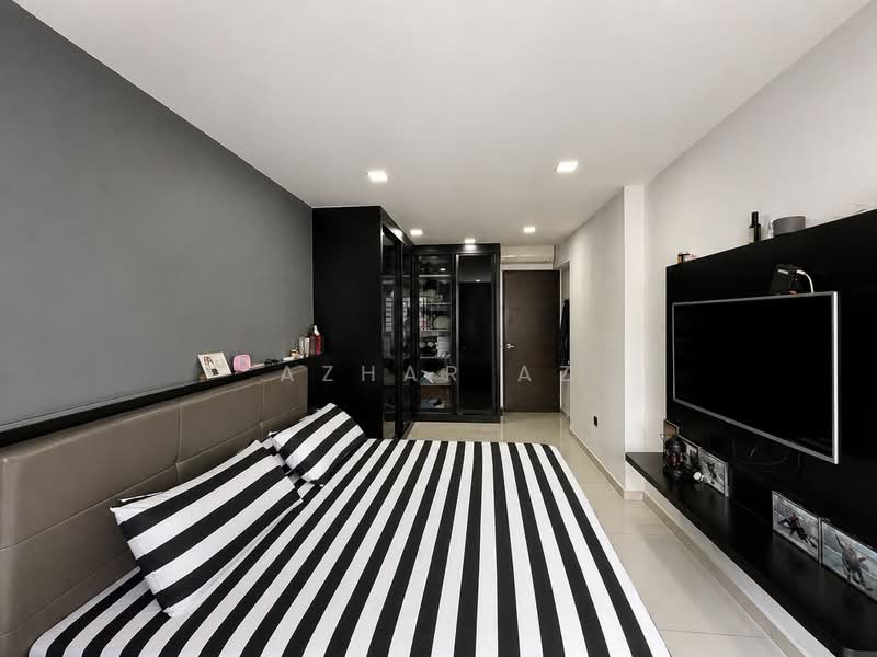 342 Woodlands Avenue 1, 342 Woodlands Avenue 1, 5 Bedrooms, 1,905 sqft, HDB Flat For Sale, by Azhar Az, 500124846 - Bedroom - PropertyGuru.com.sg