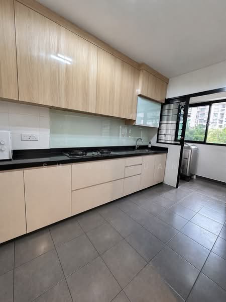 258C Punggol Field, 258C Punggol Field, 3 Bedrooms, 1,216 sqft, HDB Flat For Sale, by Shawn Guan, 500124861 - Kitchen - PropertyGuru.com.sg