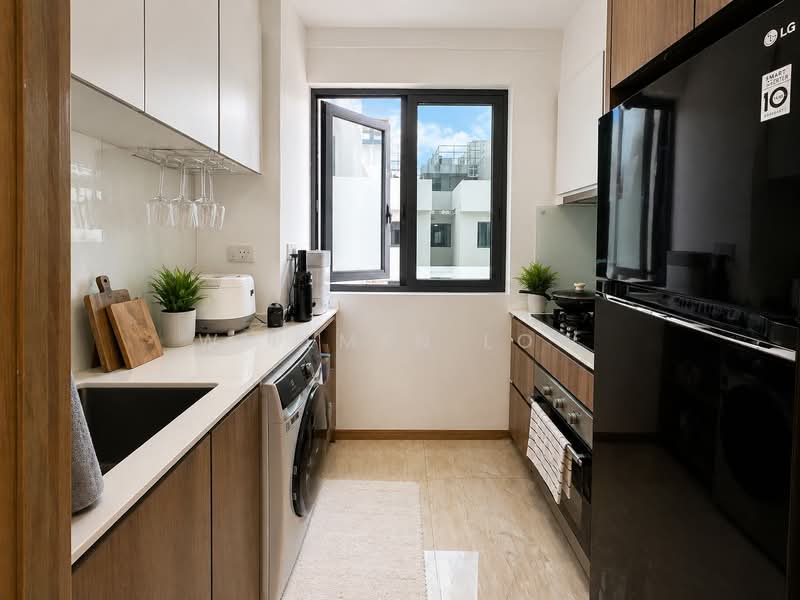 Kingsford Waterbay, 84 Upper Serangoon View, 3 Bedrooms, 1,066 sqft, Condominium For Sale, by Willmen Low, 500124862 - Kitchen - PropertyGuru.com.sg