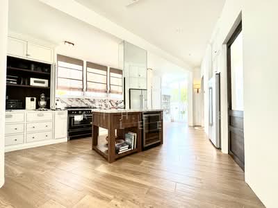 For Sale - ★Eminence Landed★Renovated Semi-D @ French Colonial styled semi D / Kovan Estate / Kovan MRT