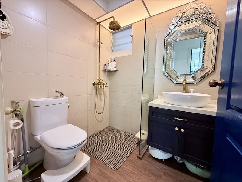450B Bukit Batok West Avenue 6, 450B Bukit Batok West Avenue 6, 3 Bedrooms, 1,216 sqft, HDB Flat For Sale, by Brenda Teo, 500124876 - Bathroom - PropertyGuru.com.sg