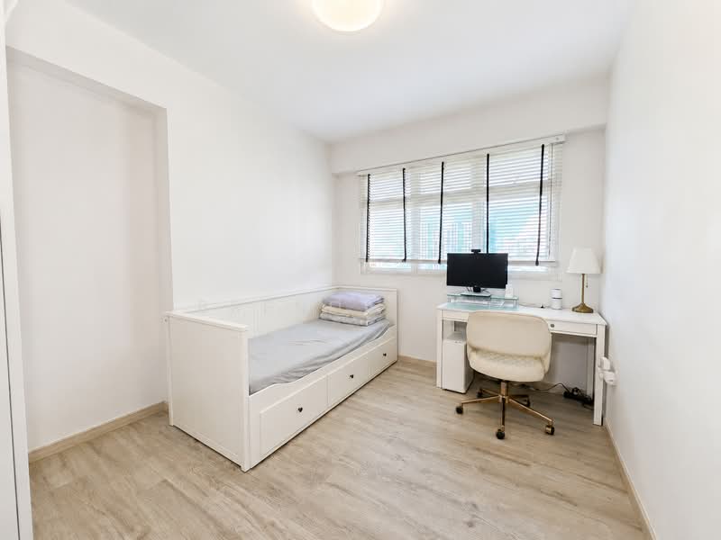 450B Bukit Batok West Avenue 6, 450B Bukit Batok West Avenue 6, Dairy Farm / Bukit Panjang / Choa Chu Kang, 3 Bedrooms, 1,216 sqft, HDB Flat For Sale, by Brenda Teo, 500124876 - Bedroom - PropertyGuru.com.sg