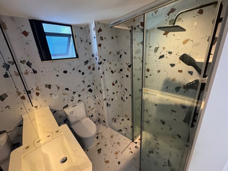 Montrosa, 132B Hillview Avenue, 3 Bedrooms, 948 sqft, Condominium For Rent, by Michelle Tan, 500124890 - Bathroom - PropertyGuru.com.sg