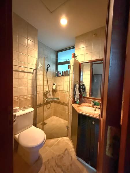 1 King Albert Park, 1 King Albert Park, 2 Bedrooms, 1,012 sqft, Condominium For Rent, by Lee Shan Sheryl, 500124893 - Bathroom - PropertyGuru.com.sg