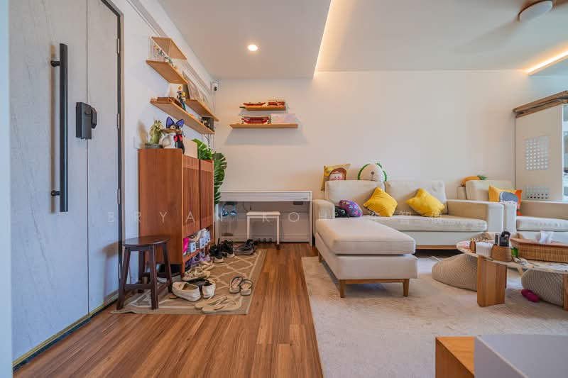 58 Havelock Road, 58 Havelock Road, 3 Bedrooms, 958 sqft, HDB Flat For Sale, by Bryan Koh 许智俍, 500124905 - Living Room - PropertyGuru.com.sg