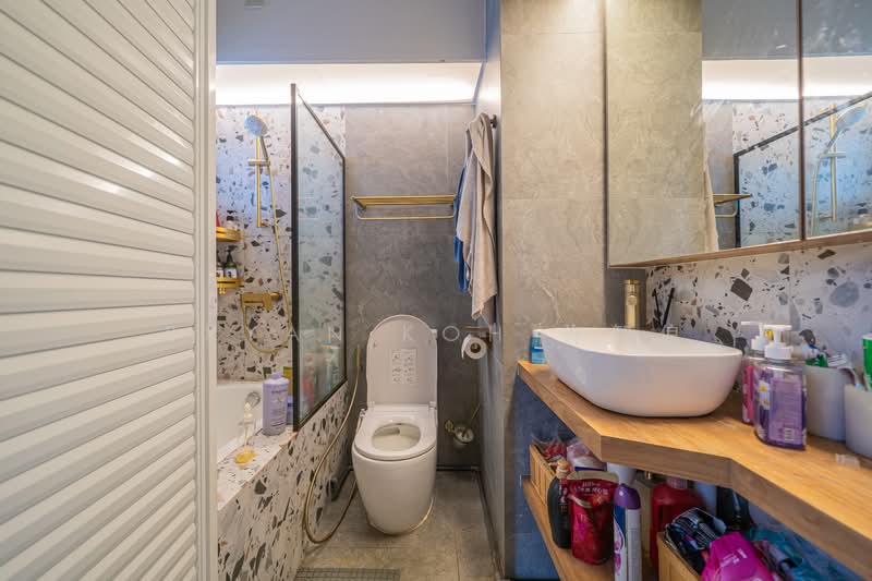 58 Havelock Road, 58 Havelock Road, 3 Bedrooms, 958 sqft, HDB Flat For Sale, by Bryan Koh 许智俍, 500124905 - Bathroom - PropertyGuru.com.sg