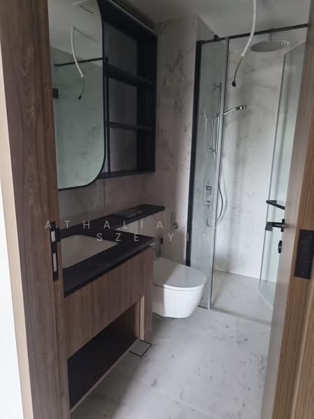 Sceneca Residence, Tanah Merah Kechil Link, 3 Bedrooms, 1,163 sqft, Condominium For Rent, by Athalia Soon Sze Yin, 500124907 - Bathroom - PropertyGuru.com.sg