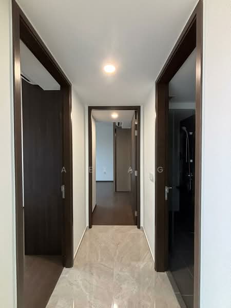 Tembusu Grand, 94 Jalan Tembusu, 2 Bedrooms, 667 sqft, Condominium For Rent, by Alex Ang, 500124920 - Corridor - PropertyGuru.com.sg