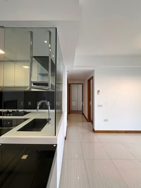Woodhaven, 71 Woodgrove Avenue, 3 Bedrooms, 1,119 sqft, Condominium For Sale, by IRWAN SAFIEE, 500124926 - Kitchen - PropertyGuru.com.sg