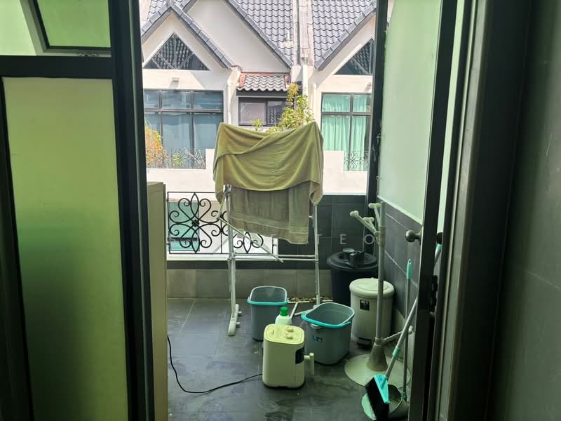Barossa Gardens, Pasir Panjang Road, Room Rental, 250 sqft, Terraced House For Rent, by Steve Teo, 500124945 - Balcony - PropertyGuru.com.sg