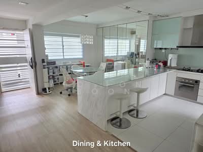 For Sale - 578 Hougang Avenue 4