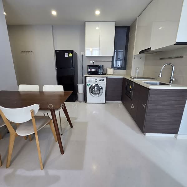 SkySuites 17, 17 Jalan Rajah, 2 Bedrooms, 678 sqft, Apartment For Rent, by NORMAN HAY, 500124964 - Kitchen - PropertyGuru.com.sg