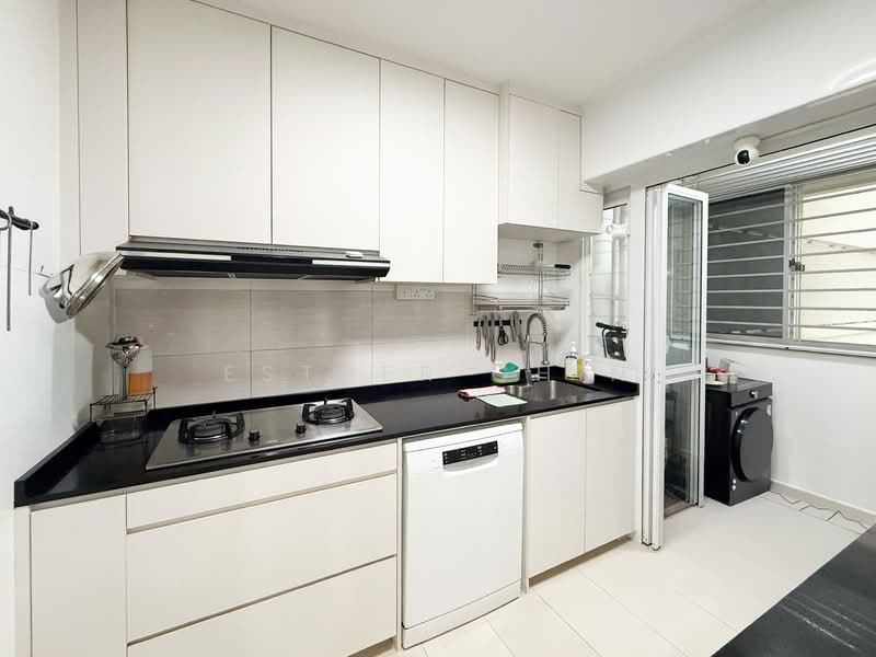 621A Tampines Street 61, 621A Tampines Street 61, 4 Bedrooms, 1,001 sqft, HDB Flat For Sale, by Esther Chin, 500124971 - Kitchen - PropertyGuru.com.sg