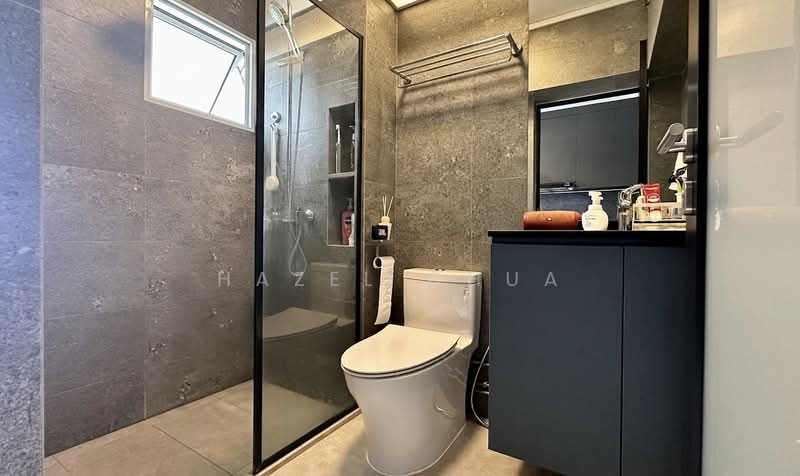 184 Stirling Road, 184 Stirling Road, 3 Bedrooms, 1,011 sqft, HDB Flat For Sale, by Hazel Chua, 500124983 - Bathroom - PropertyGuru.com.sg