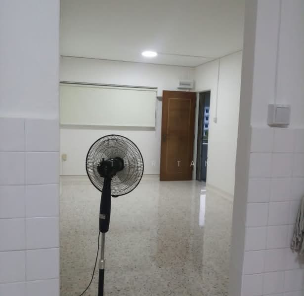 112 Tampines Street 11, 112 Tampines Street 11, 2 Bedrooms, 700 sqft, HDB Flat For Rent, by Esther Tan, 500124986 - Interior - PropertyGuru.com.sg