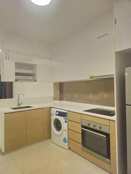 Treasure at Tampines, 57 Tampines Lane, 3 Bedrooms, 915 sqft, Condominium For Sale, by Michelle Sin, 500124989 - Kitchen - PropertyGuru.com.sg