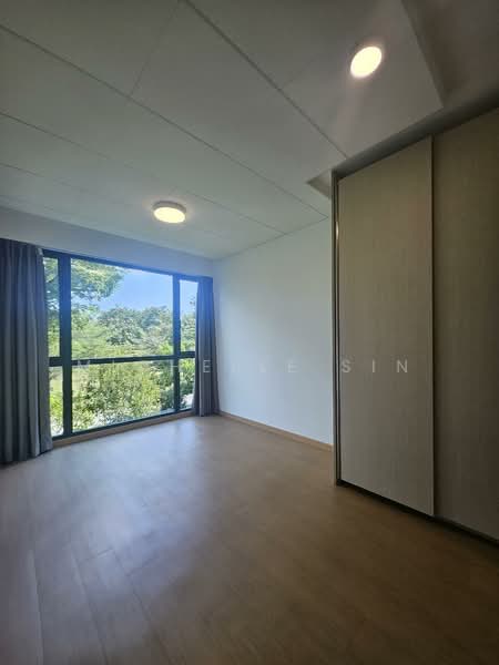 Treasure at Tampines, 57 Tampines Lane, 3 Bedrooms, 915 sqft, Condominium For Sale, by Michelle Sin, 500124989 - Master Bedroom - PropertyGuru.com.sg