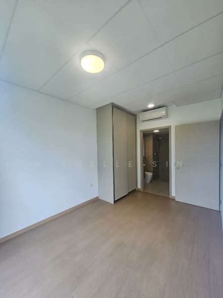 Treasure at Tampines, 57 Tampines Lane, 3 Bedrooms, 915 sqft, Condominium For Sale, by Michelle Sin, 500124989 - Master Bedroom - PropertyGuru.com.sg