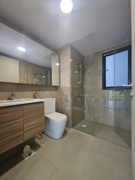 Treasure at Tampines, 57 Tampines Lane, 3 Bedrooms, 915 sqft, Condominium For Sale, by Michelle Sin, 500124989 - Master Bathroom - PropertyGuru.com.sg