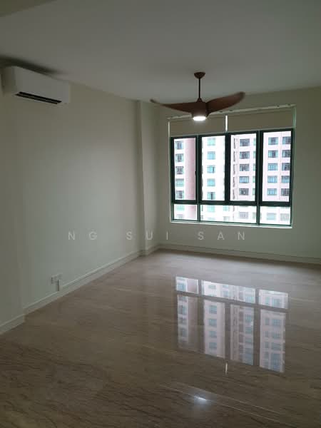 Tiara, 1 Kim Seng Walk, 2 Bedrooms, 894 sqft, Apartment For Rent, by Ng Sui San, 500124991 - Living - PropertyGuru.com.sg