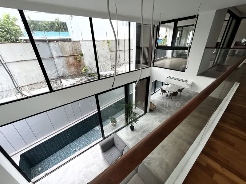 Kovan Road, , 7 Bedrooms, 7,800 sqft, Corner Terrace For Sale, by Feemin Liong, 500124993 - Living Room - PropertyGuru.com.sg