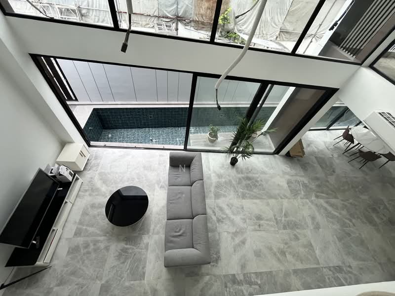 Kovan Road, , 7 Bedrooms, 7,800 sqft, Corner Terrace For Sale, by Feemin Liong, 500124993 - Living Room - PropertyGuru.com.sg