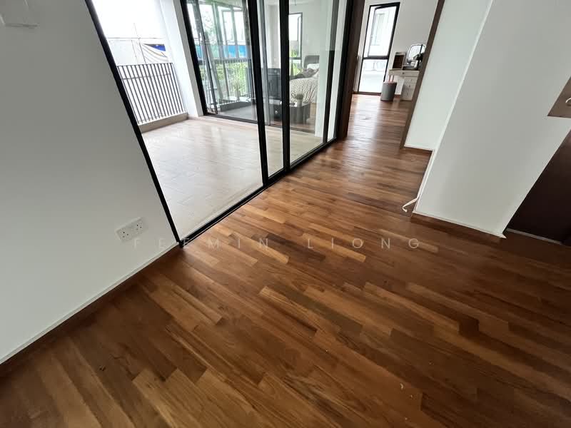Kovan Road, , 7 Bedrooms, 7,800 sqft, Corner Terrace For Sale, by Feemin Liong, 500124993 - Balcony - PropertyGuru.com.sg