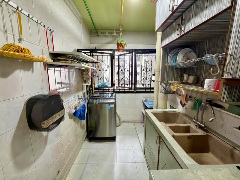 298D Compassvale Street, 298D Compassvale Street, 3 Bedrooms, 1,227 sqft, HDB Flat For Sale, by Irfan Farihin, 500125003 - Service yard  - PropertyGuru.com.sg