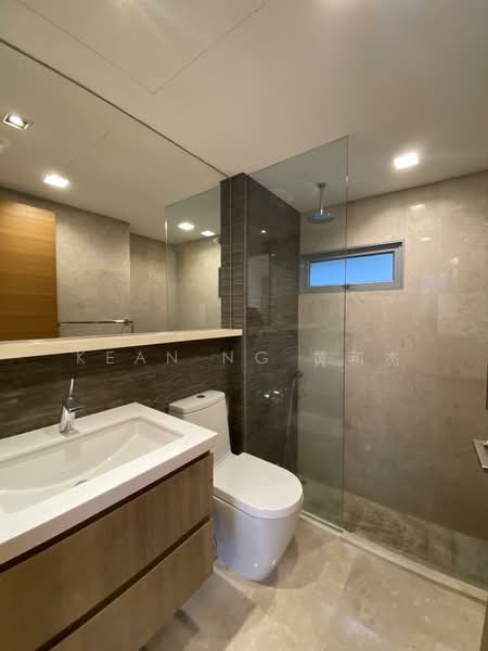Woodhaven, 77 Woodgrove Avenue, 3 Bedrooms, 1,119 sqft, Condominium For Sale, by Kean Ng 黄和杰, 500125004 - Bathroom - PropertyGuru.com.sg